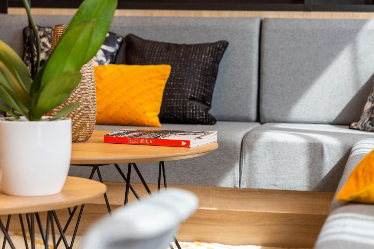 Néméa Appart'Hôtel Vélizy Europe Extérieur photo