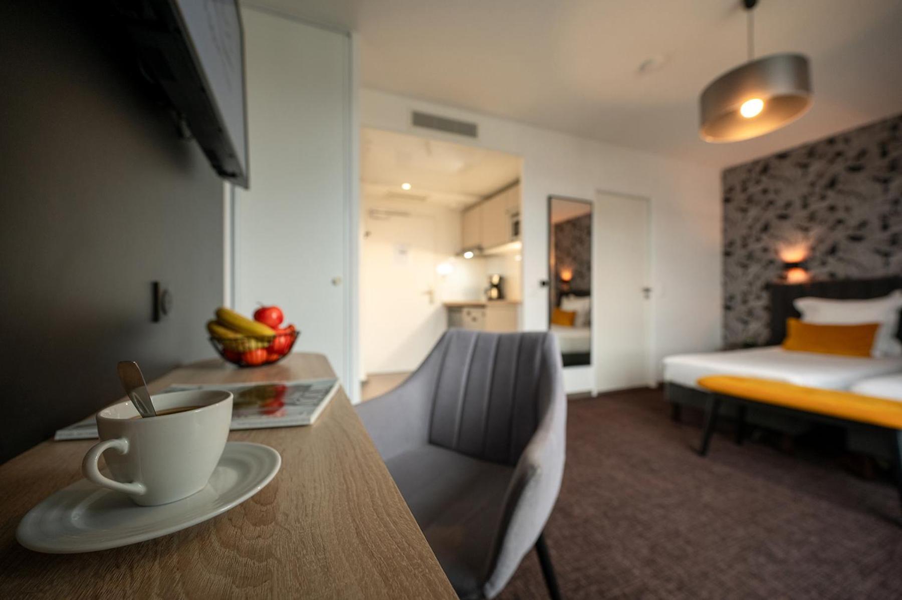 Néméa Appart'Hôtel Vélizy Europe Extérieur photo